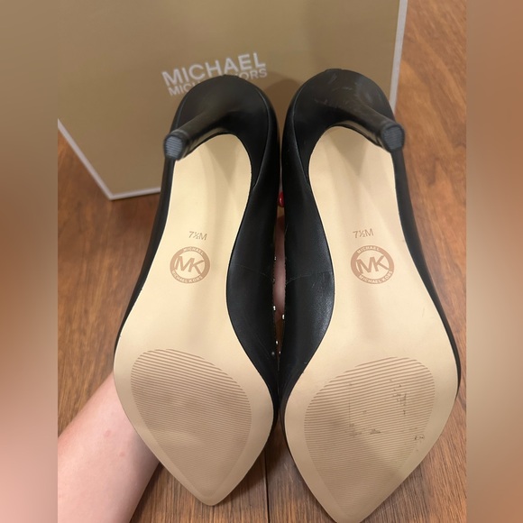 Michael Kors Blaze Pump, Black Leather Studded Heels, New in Box, Size 7.5 - Picture 8 of 10